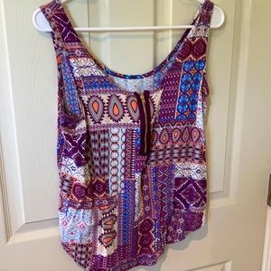 Pretty patterned tank top with zipper and low back